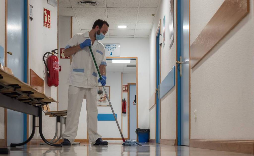 limpieza hospitales y centros de salud